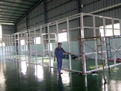 Thi Công Vách Ngăn Nhôm Kính Khu Công Nghiệp Đồng An Bình Dương