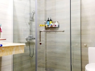 Phòng Tắm Kính Cường Lực Giá Rẻ Tại Bình Dương