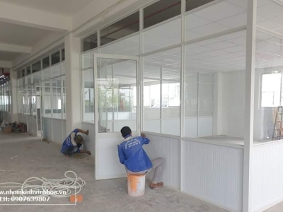 Báo Giá Vách Ngăn Nhôm Kính Bình Dương -Mới nhất 2025