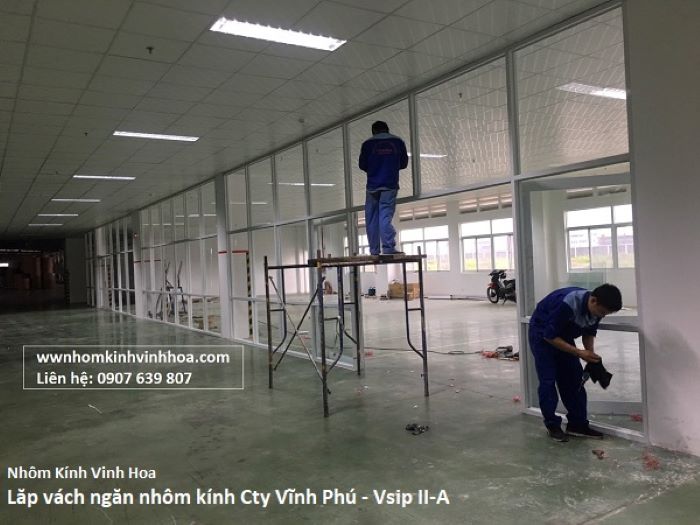 Vách ngăn nhôm kính hệ 1000